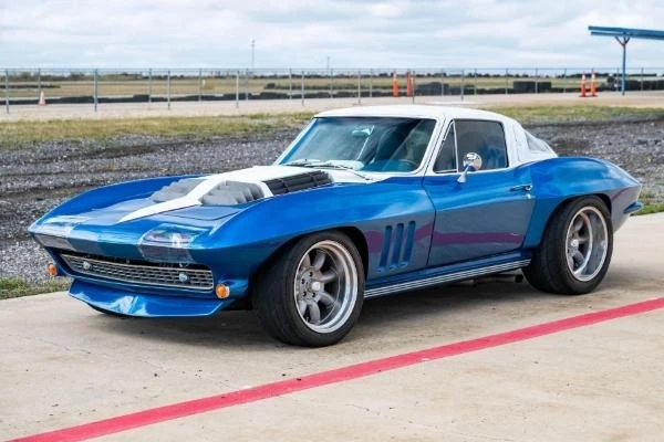 1965 Chevrolet Corvette C2 - Image 2 of 21