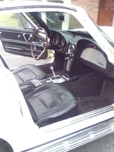 1965 Chevrolet Corvette C2 - Image 13 of 26