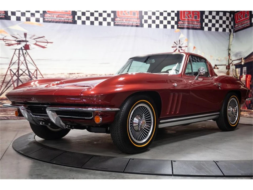 1965 Chevrolet Corvette C2 - Image 2 of 31
