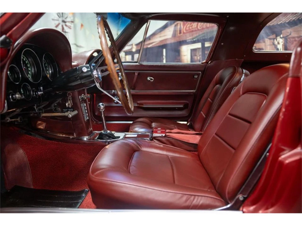 1965 Chevrolet Corvette C2 - Image 7 of 31
