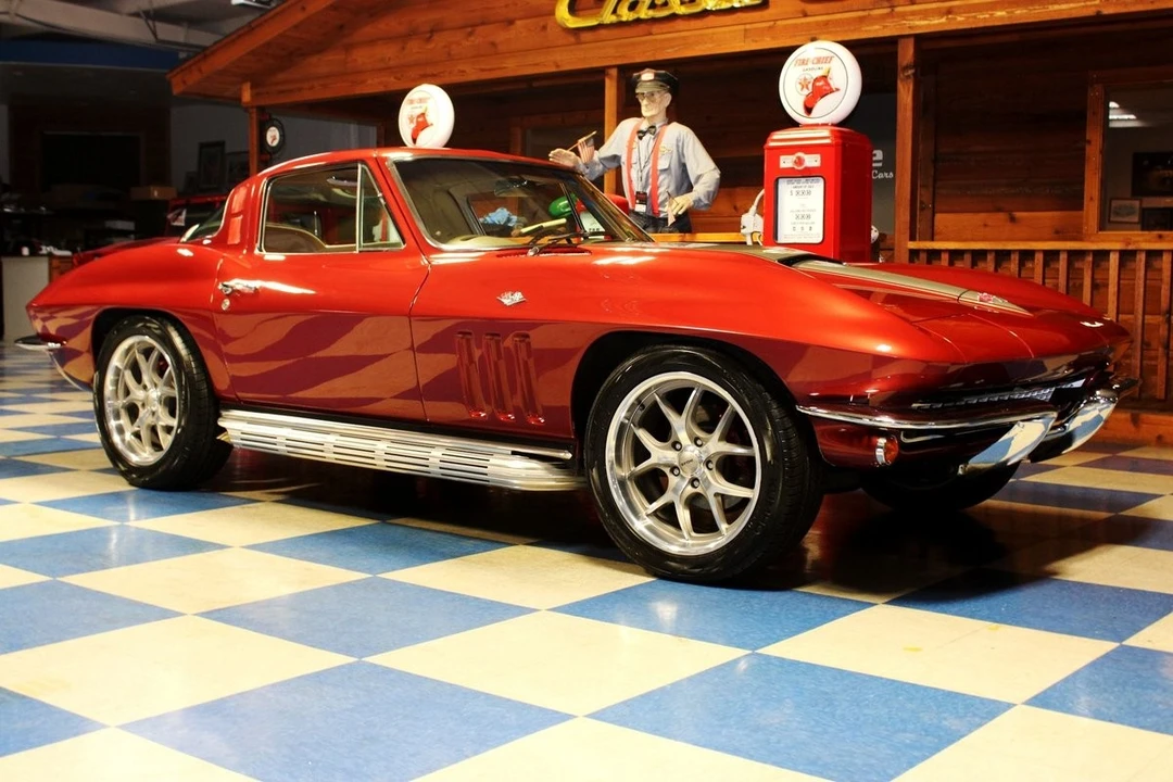 1965 Chevrolet Corvette C2 - Image 11 of 31