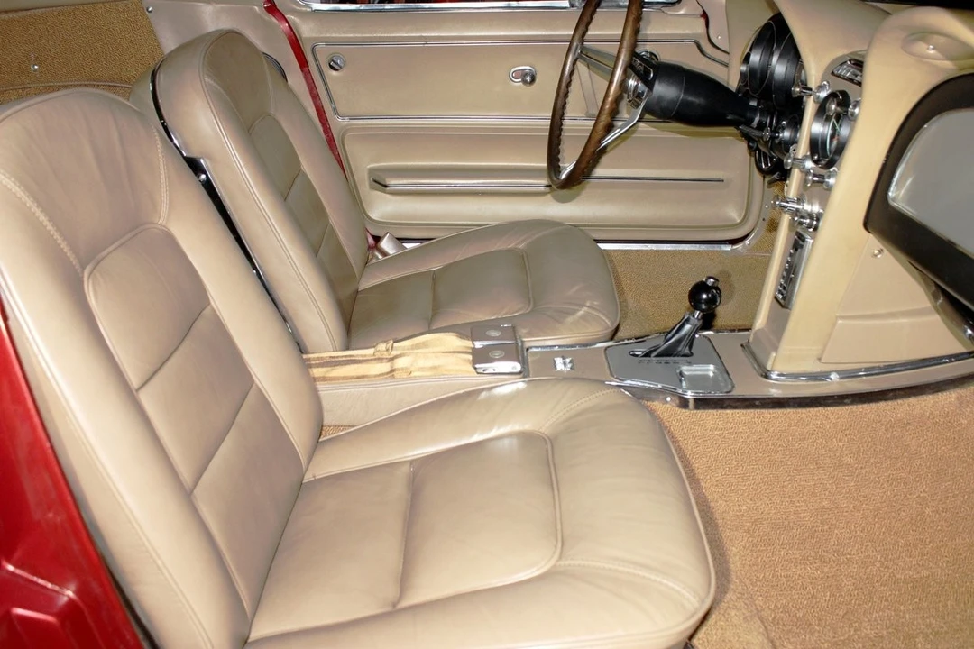 1965 Chevrolet Corvette C2 - Image 19 of 31