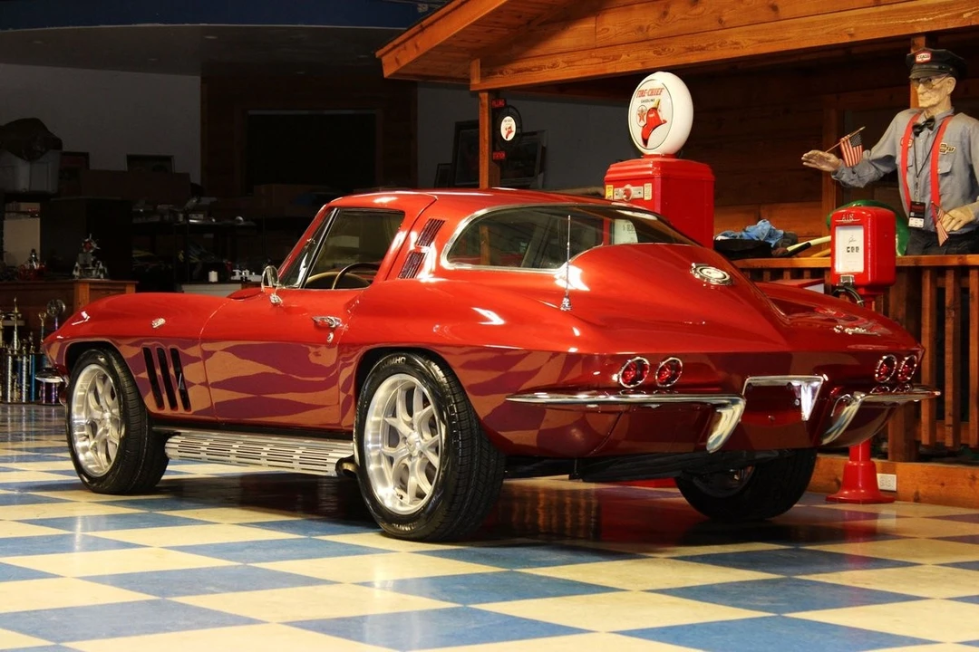 1965 Chevrolet Corvette C2 - Image 4 of 31