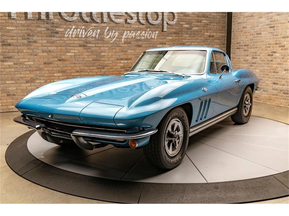1965 Chevrolet Corvette C2 - Image 11 of 31