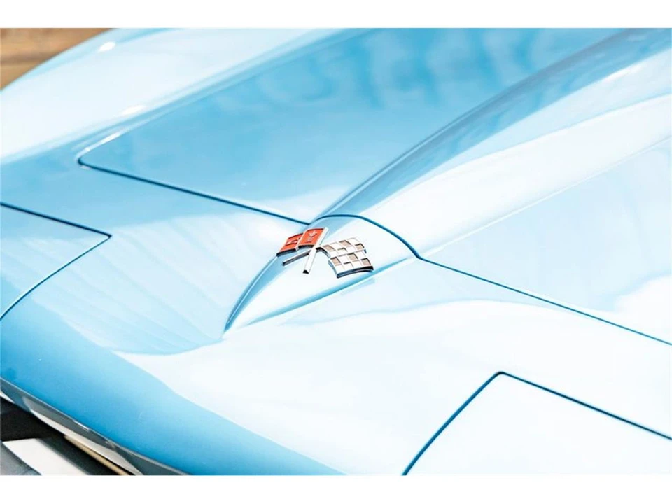 1965 Chevrolet Corvette C2 - Image 20 of 31