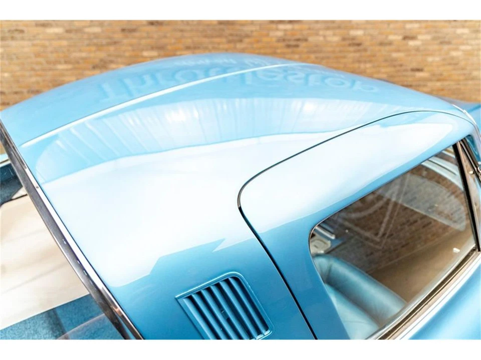 1965 Chevrolet Corvette C2 - Image 18 of 31