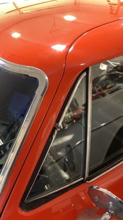 1965 Chevrolet Corvette C2 - Image 15 of 21