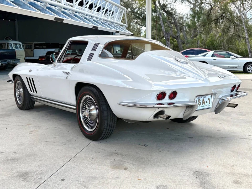 1965 Chevrolet Corvette C2 - Image 9 of 21