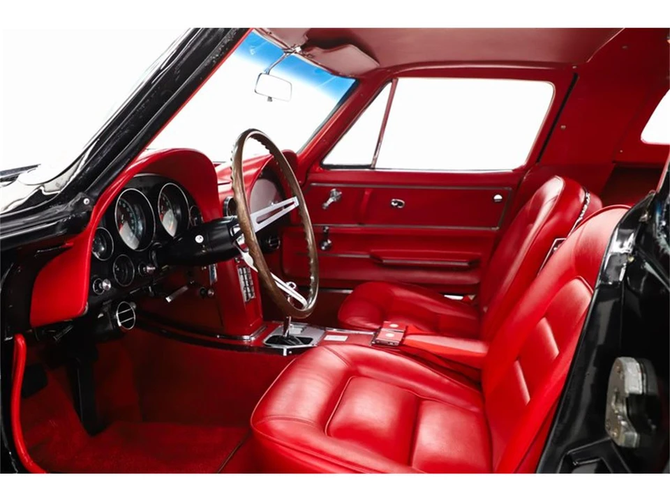 1965 Chevrolet Corvette C2 - Image 28 of 31