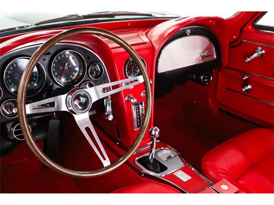 1965 Chevrolet Corvette C2 - Image 2 of 31
