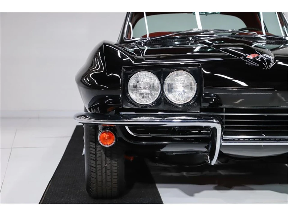 1965 Chevrolet Corvette C2 - Image 26 of 31