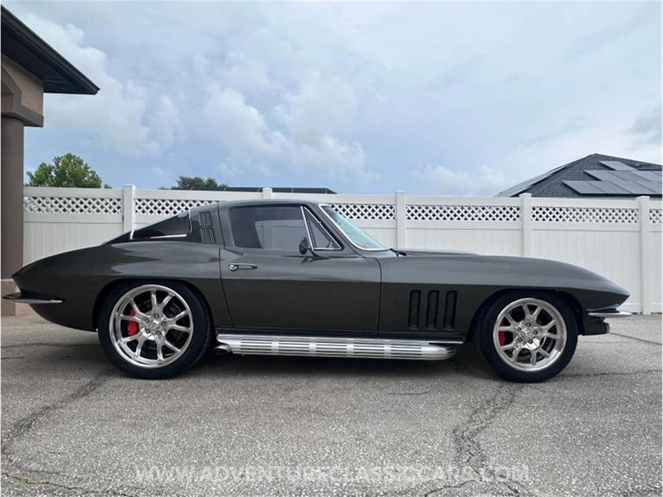 1965 Chevrolet Corvette C2 - Image 13 of 31