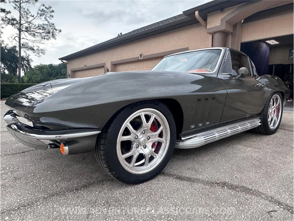 1965 Chevrolet Corvette C2 - Image 11 of 31
