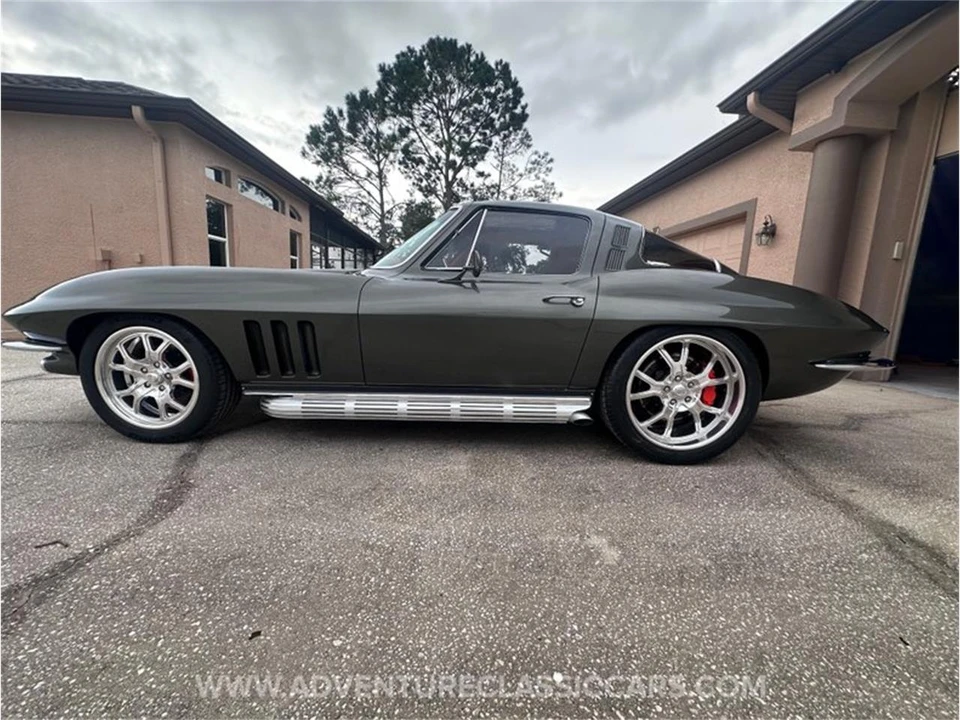 1965 Chevrolet Corvette C2 - Image 12 of 31