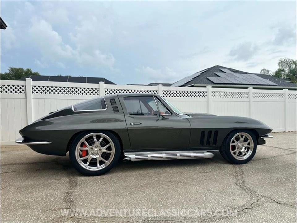 1965 Chevrolet Corvette C2 - Image 9 of 31