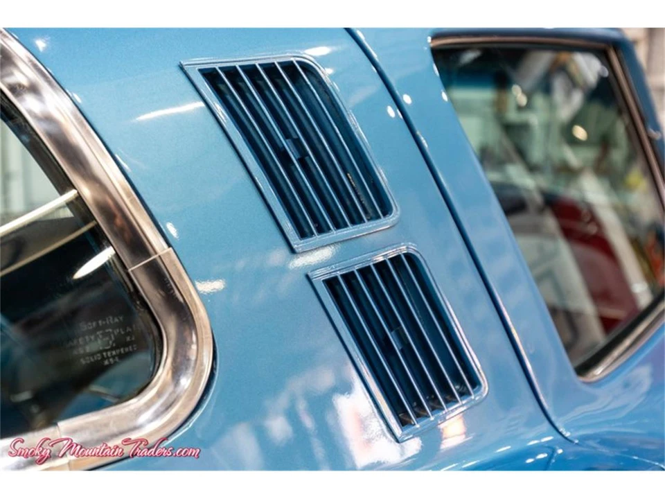 1965 Chevrolet Corvette C2 - Image 7 of 31