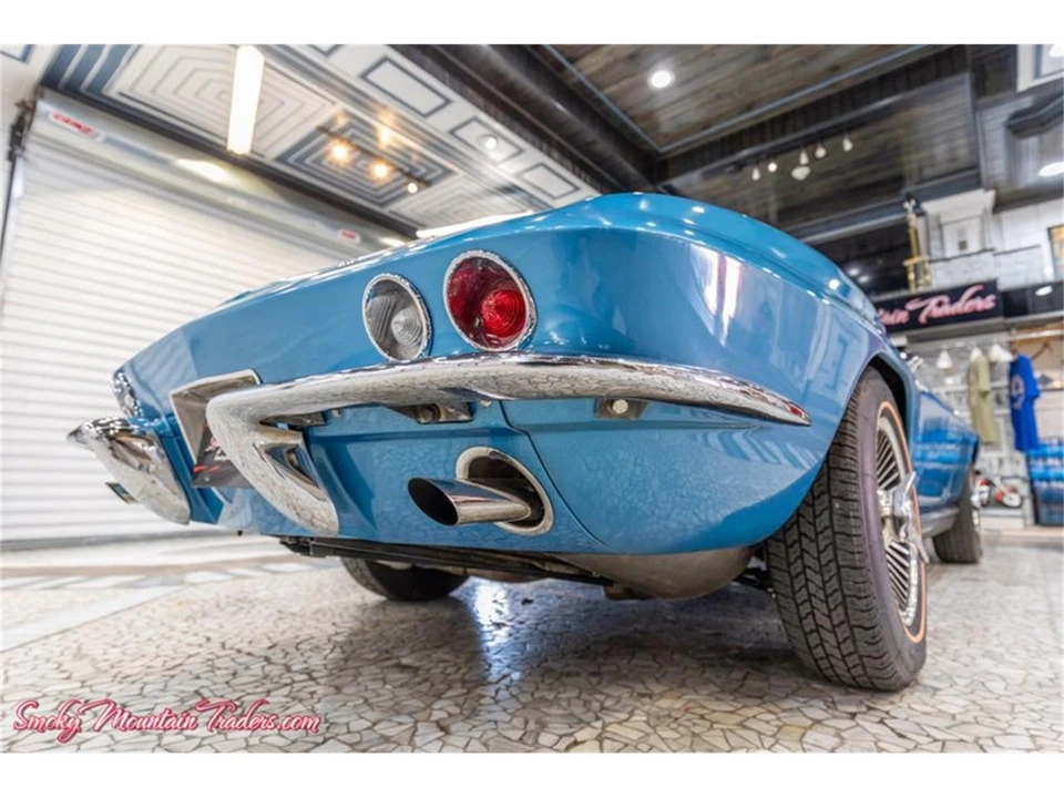 1965 Chevrolet Corvette C2 - Image 26 of 31
