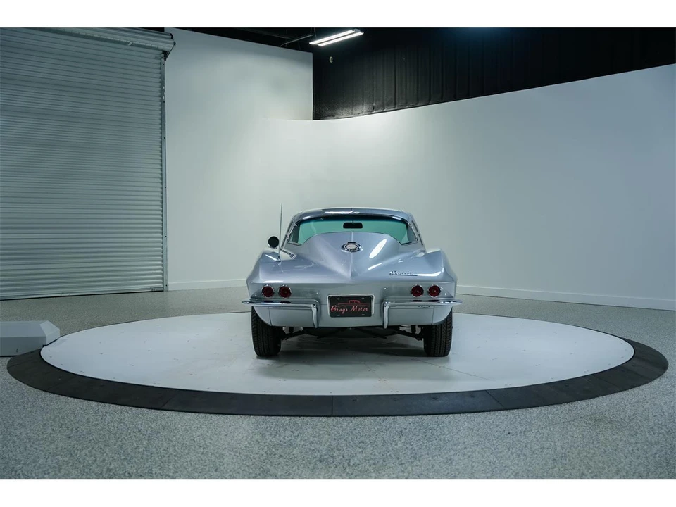1965 Chevrolet Corvette C2 - Image 4 of 31