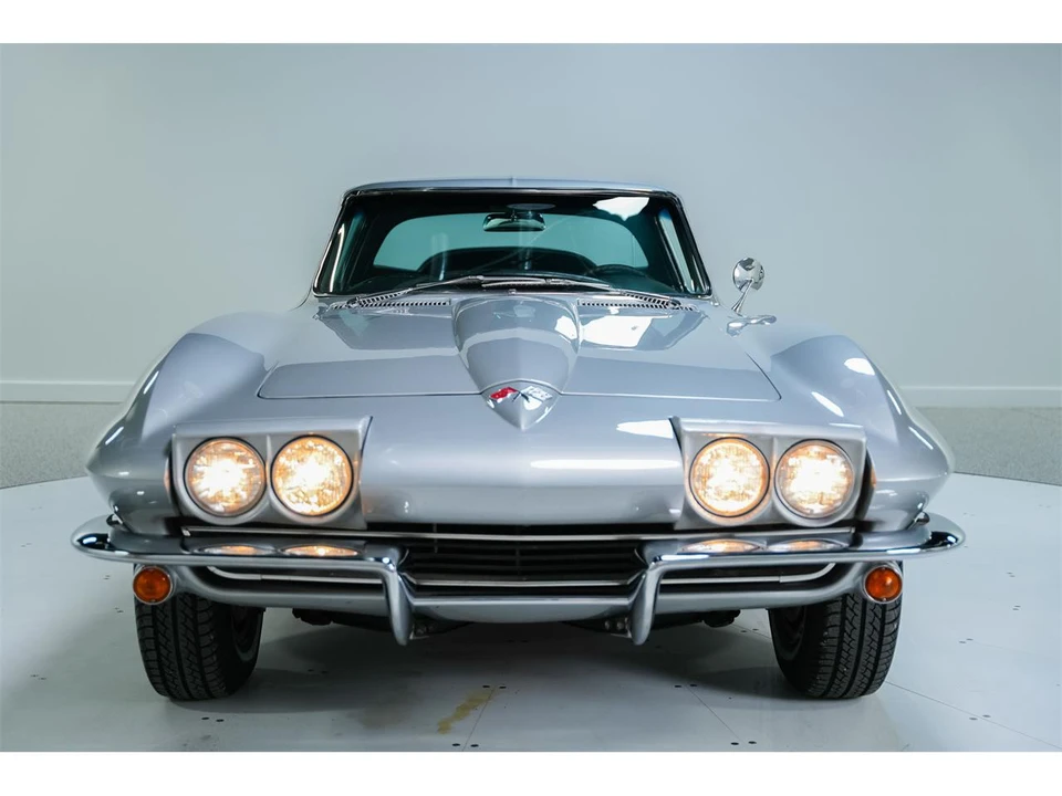 1965 Chevrolet Corvette C2 - Image 11 of 31