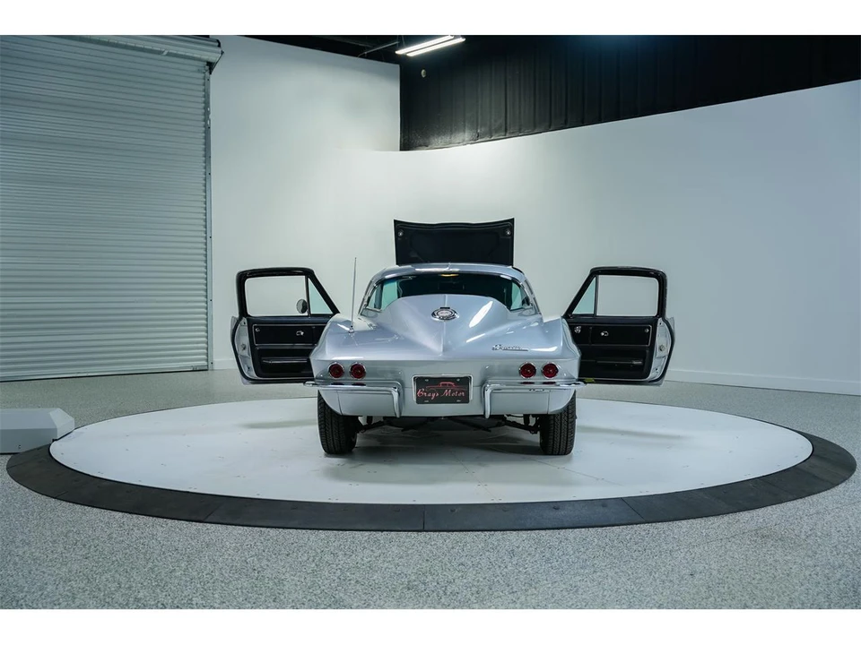 1965 Chevrolet Corvette C2 - Image 19 of 31