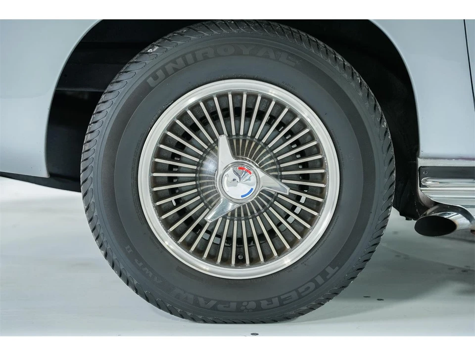1965 Chevrolet Corvette C2 - Image 23 of 31