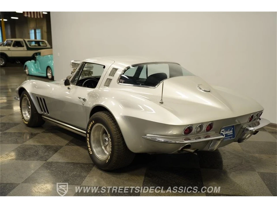 1965 Chevrolet Corvette C2 - Image 10 of 31