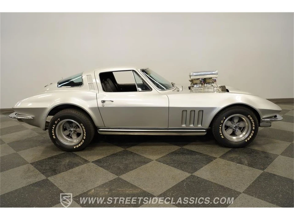 1965 Chevrolet Corvette C2 - Image 15 of 31