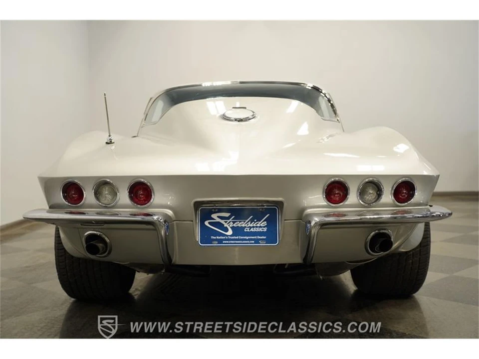 1965 Chevrolet Corvette C2 - Image 11 of 31