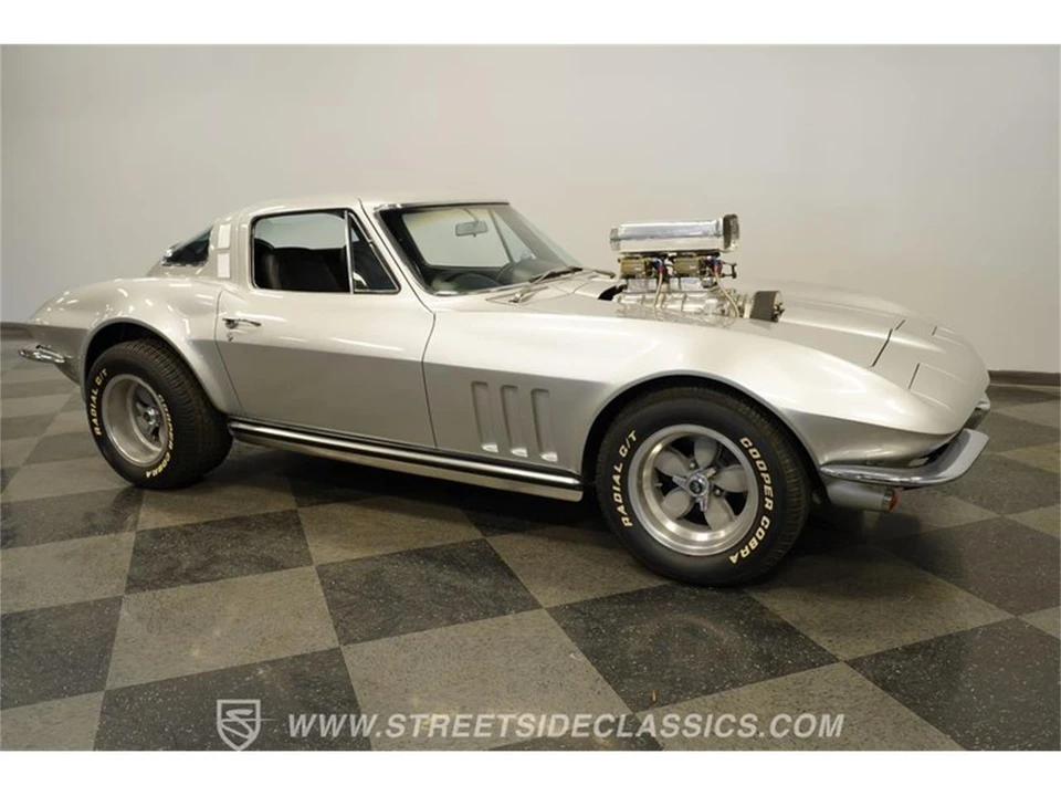 1965 Chevrolet Corvette C2 - Image 16 of 31