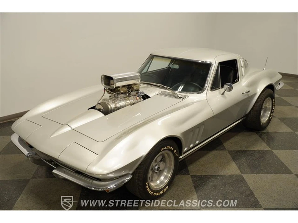 1965 Chevrolet Corvette C2 - Image 20 of 31