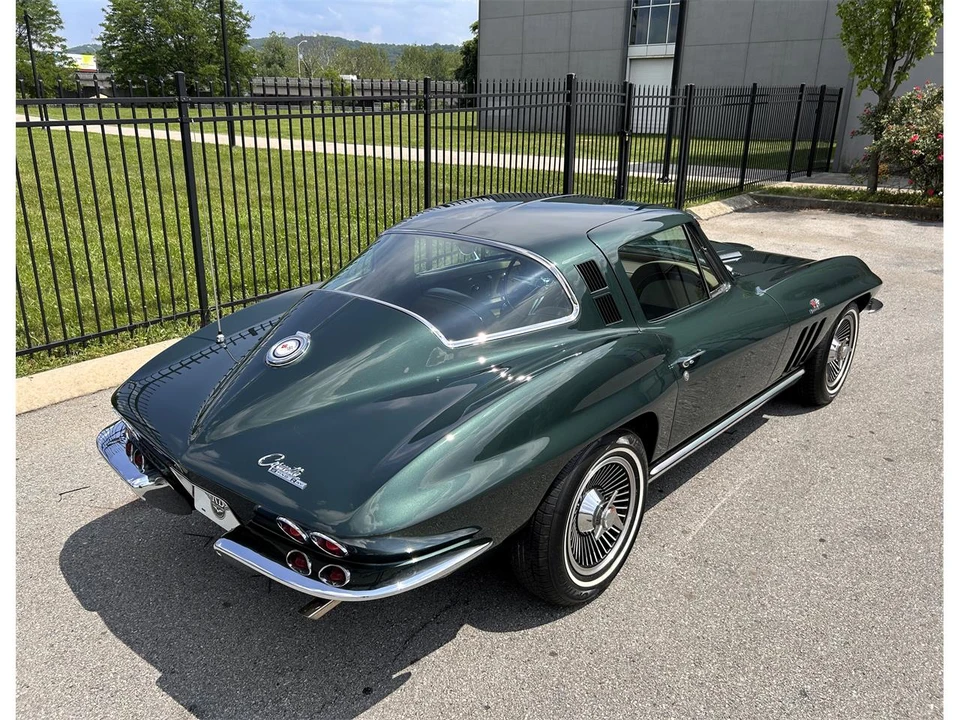 1965 Chevrolet Corvette C2 - Image 12 of 31