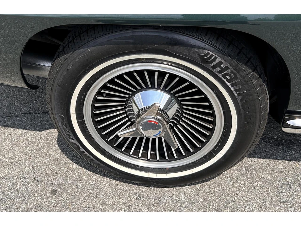 1965 Chevrolet Corvette C2 - Image 21 of 31