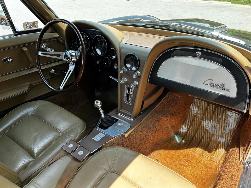1965 Chevrolet Corvette C2 - Image 25 of 31