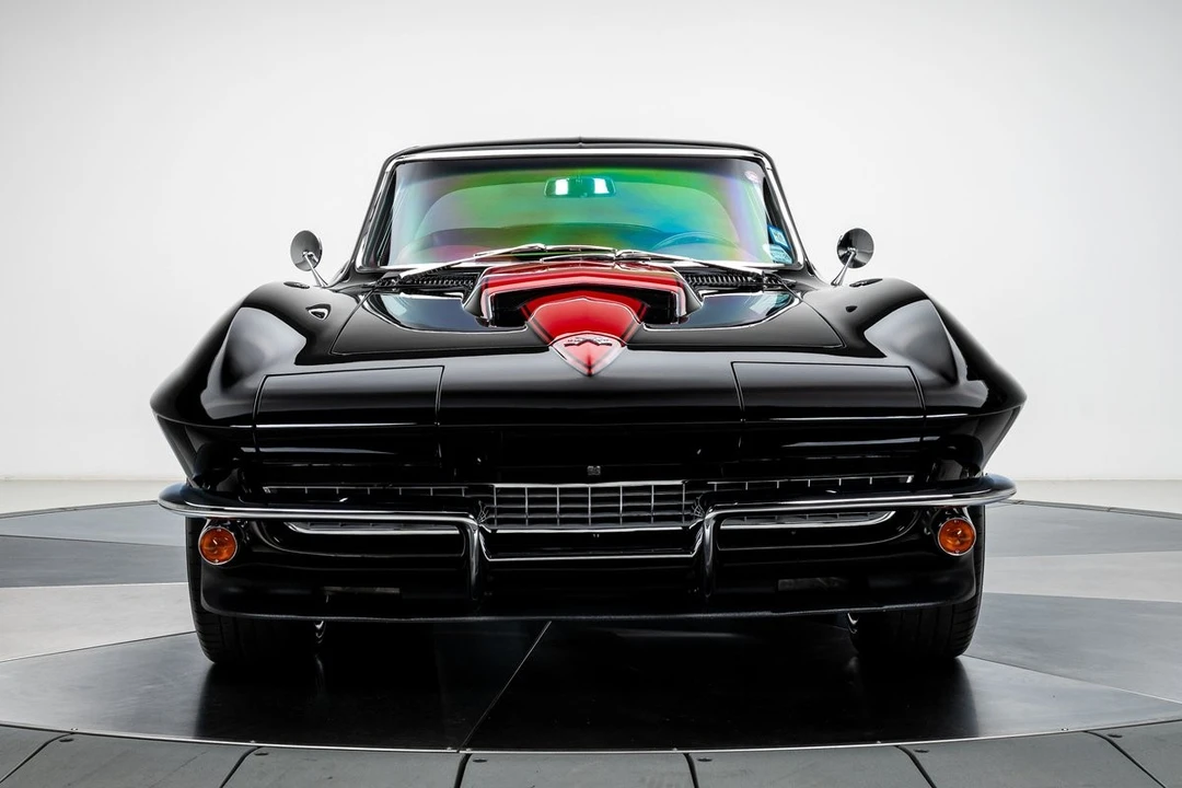 1965 Chevrolet Corvette C2 - Image 8 of 31