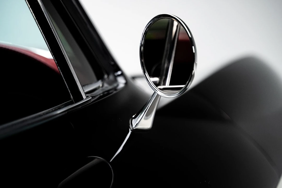 1965 Chevrolet Corvette C2 - Image 30 of 31