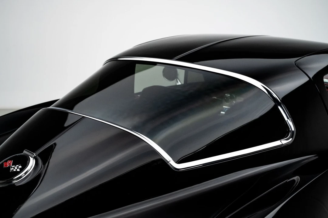 1965 Chevrolet Corvette C2 - Image 23 of 31