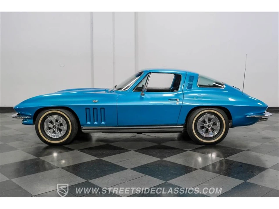 1965 Chevrolet Corvette C2 - Image 2 of 31