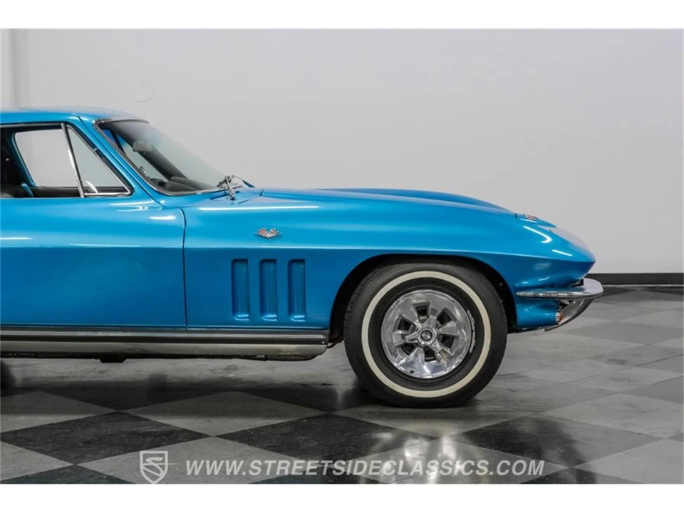 1965 Chevrolet Corvette C2 - Image 28 of 31