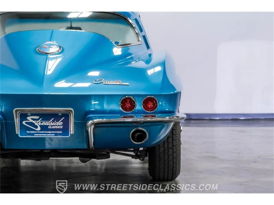 1965 Chevrolet Corvette C2 - Image 24 of 31