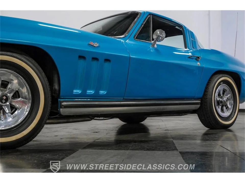 1965 Chevrolet Corvette C2 - Image 20 of 31