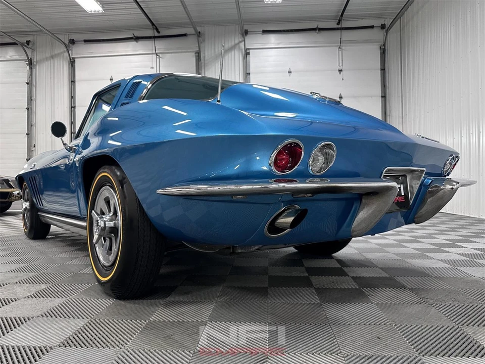 1965 Chevrolet Corvette C2 - Image 21 of 31