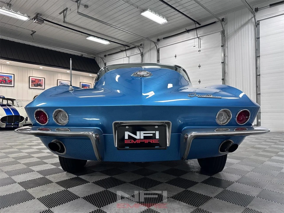 1965 Chevrolet Corvette C2 - Image 20 of 31