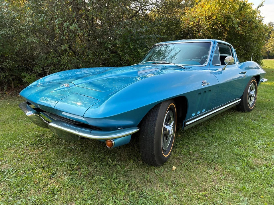 1965 Chevrolet Corvette C2 - Image 3 of 21