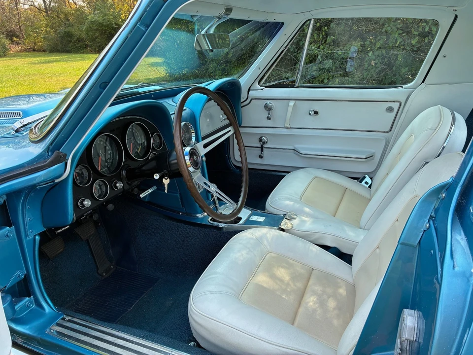 1965 Chevrolet Corvette C2 - Image 12 of 21