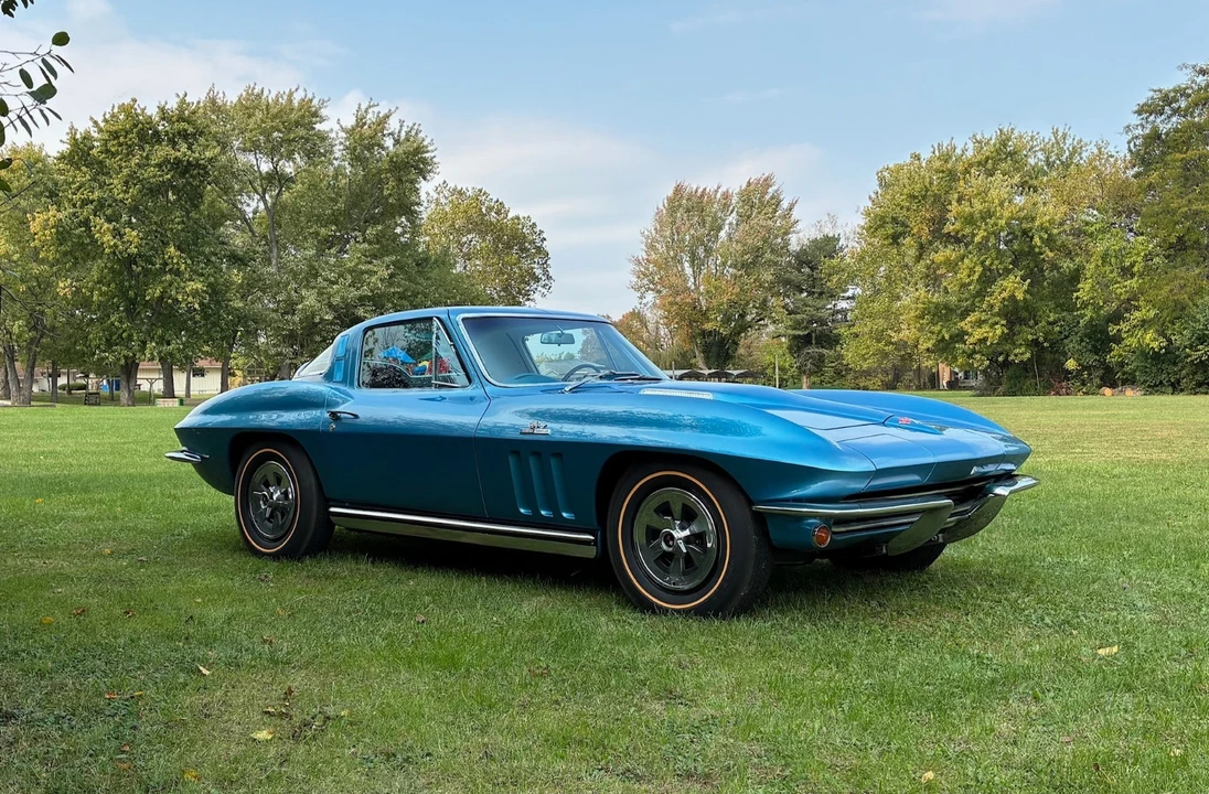 1965 Chevrolet Corvette C2 - Image 2 of 21