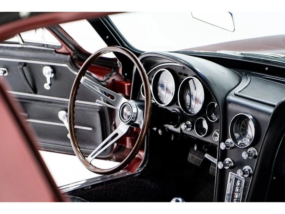 1965 Chevrolet Corvette C2 - Image 11 of 31