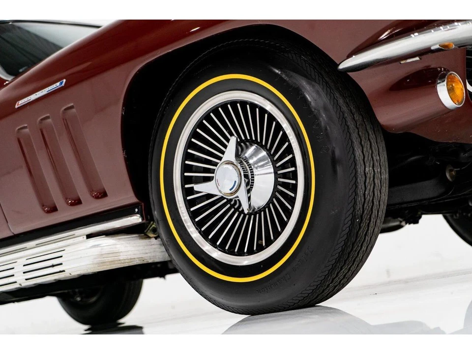 1965 Chevrolet Corvette C2 - Image 7 of 31