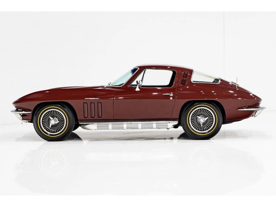 1965 Chevrolet Corvette C2 - Image 24 of 31