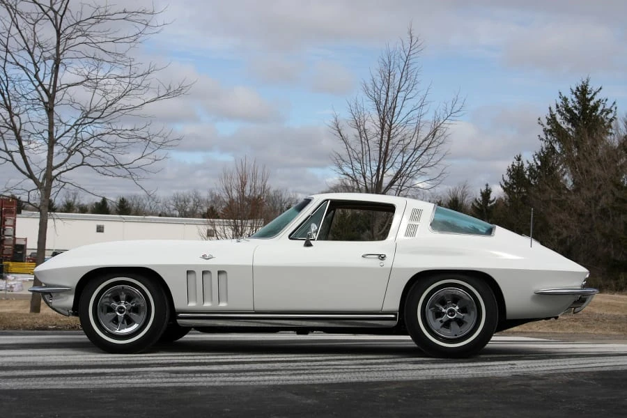1965 Chevrolet Corvette C2 - Image 4 of 4