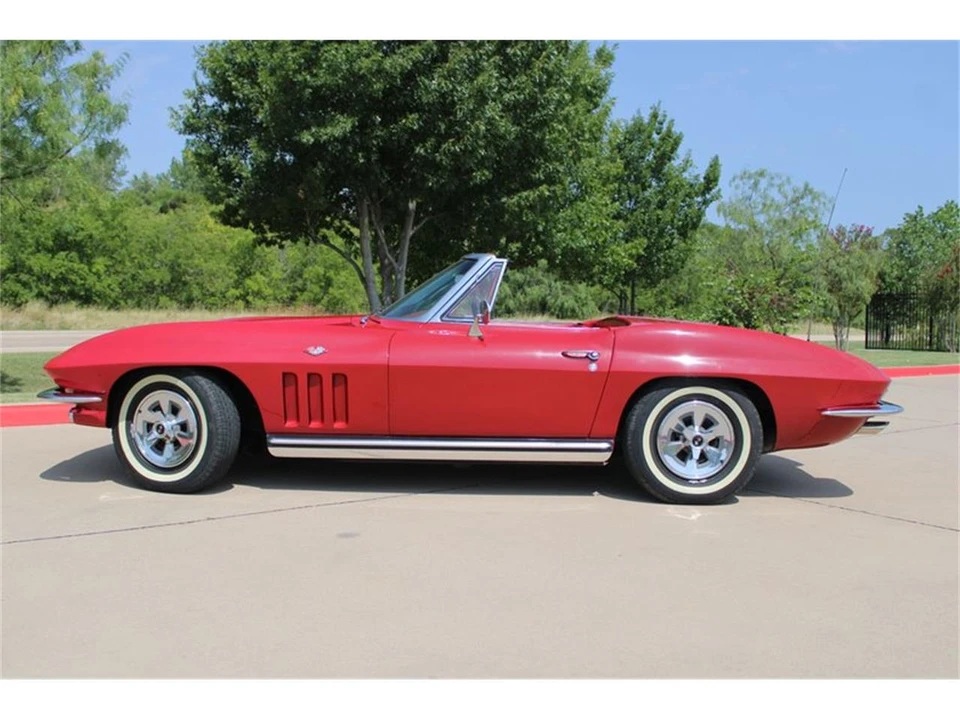 1965 Chevrolet Corvette C2 - Image 6 of 31